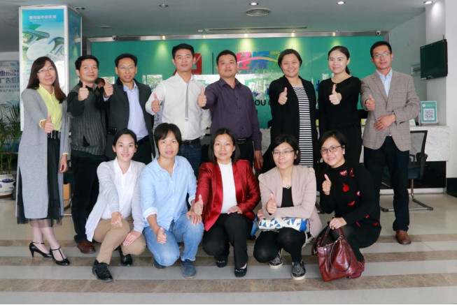 青年委进行参观学习和交流座谈 青年委进行参观学习和交流座谈