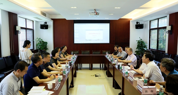 到华工调研产学研一体化