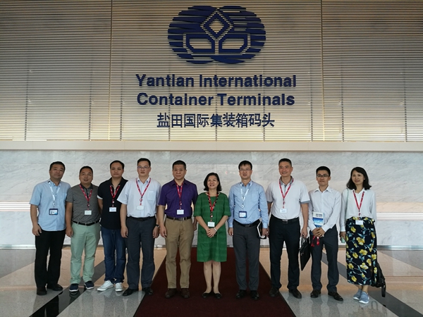 调研组一行实地走访盐田国际
