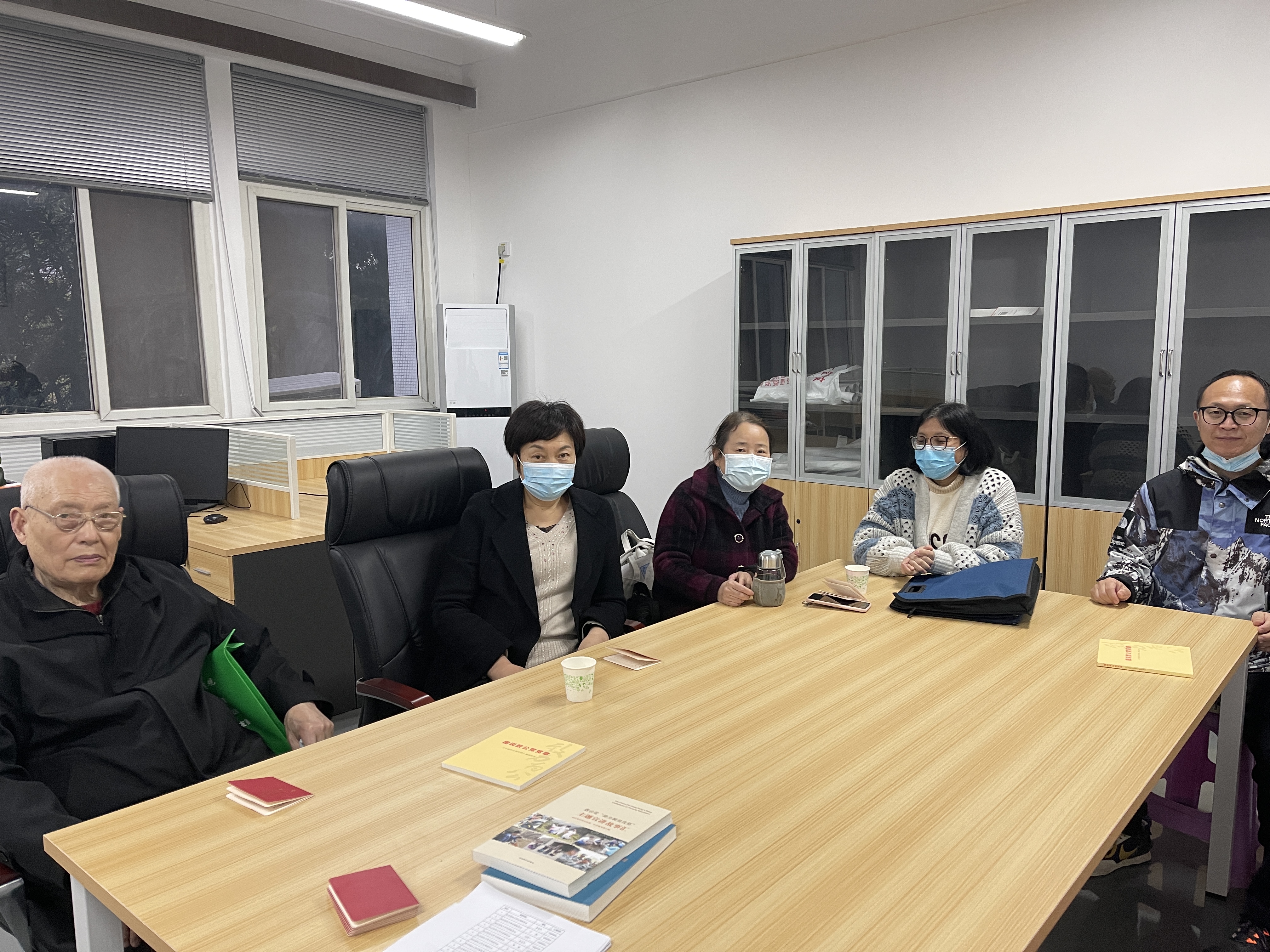 夏东升主持召开纺大支部全体会议20210323.jpg 夏东升主持召开纺大支部全体会议20210323.jpg