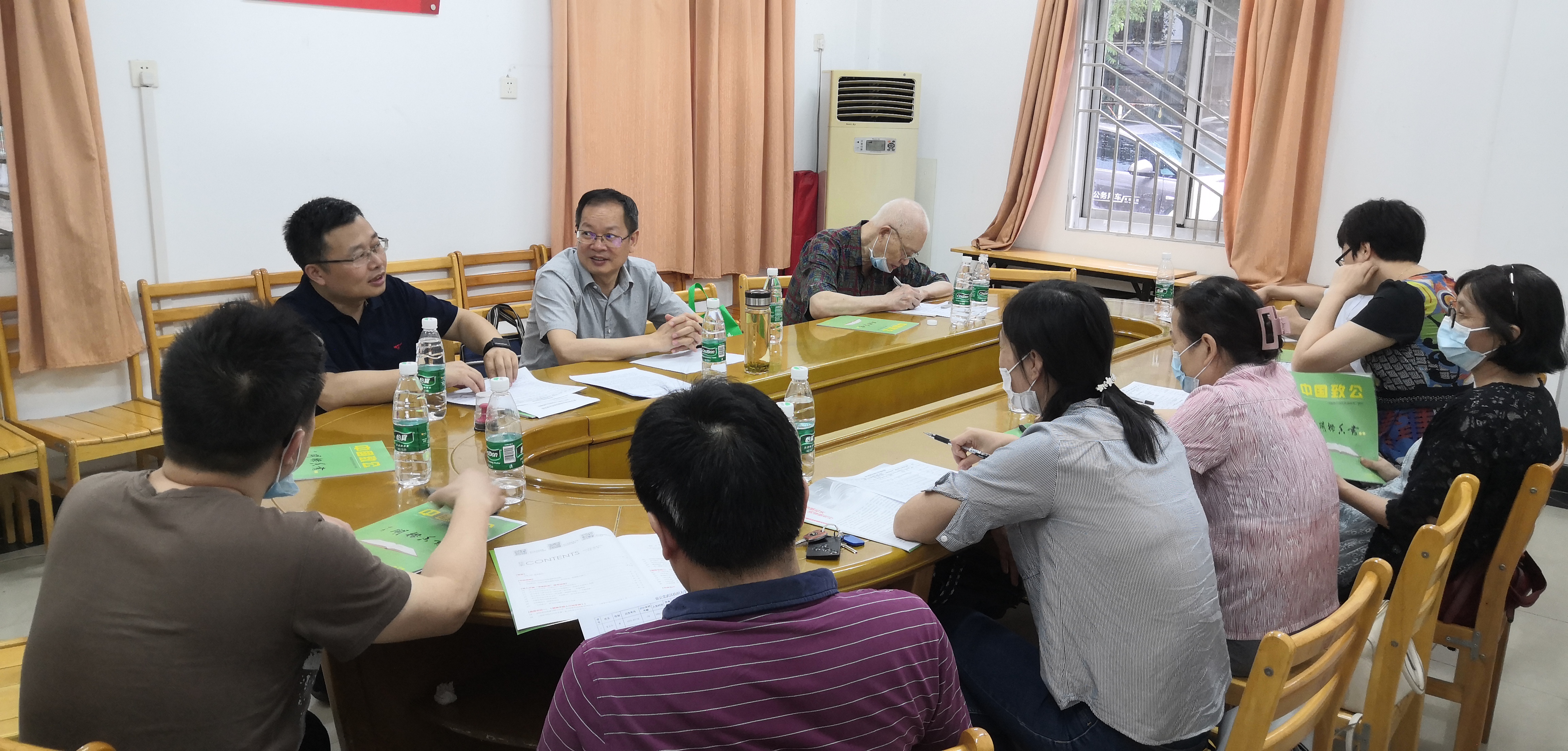 宋清龙出席纺大支部全体会议暨换届推荐会（王倩）20210701之2.jpg