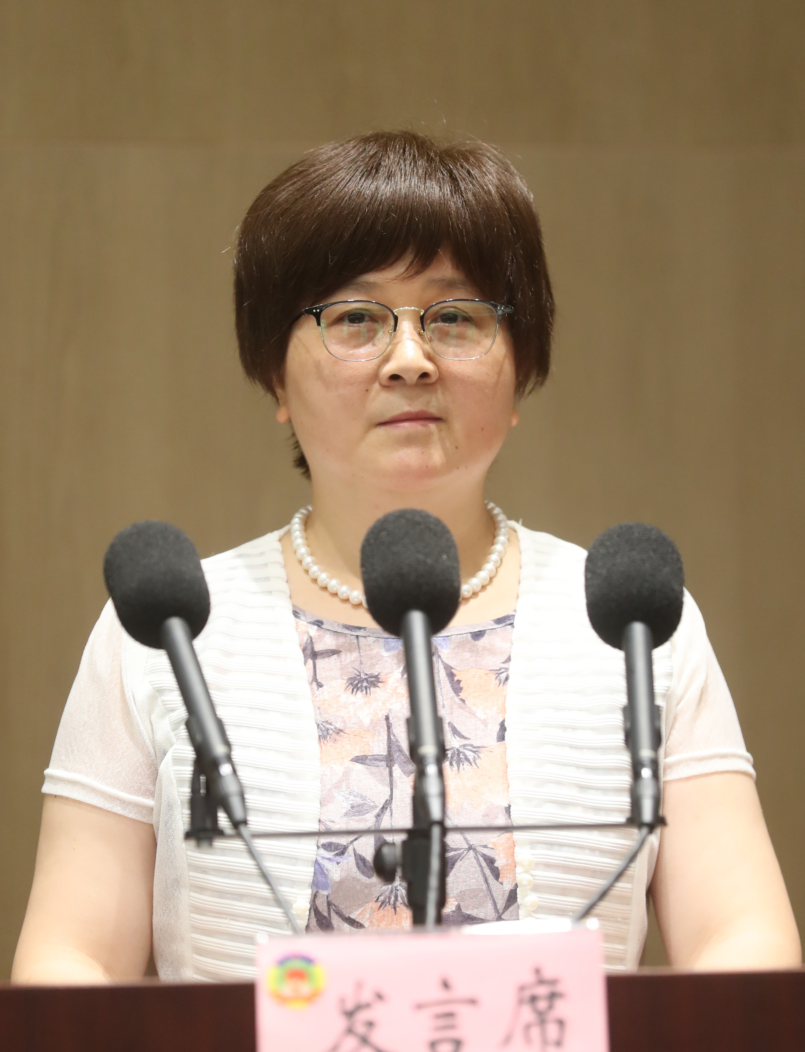 刘娟0629.jpg 刘娟0629.jpg