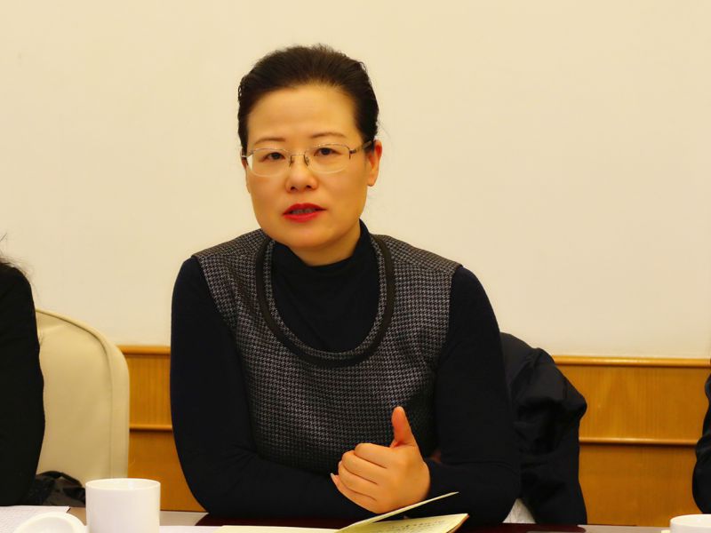 施学雷.jpg