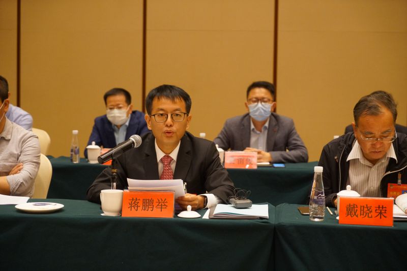 1589534766480363.jpg 2020年5月14日上午,在市政协十四届四次会议中共、致公党、侨联、台联、对外友好组别联组讨论上,致公界别政协委员围绕“高质量建好明星城,全方位融入长三角”这一主题踊跃发言。(1).jpg